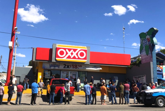 Hombre va por cerveza y se contagia de Covid-19